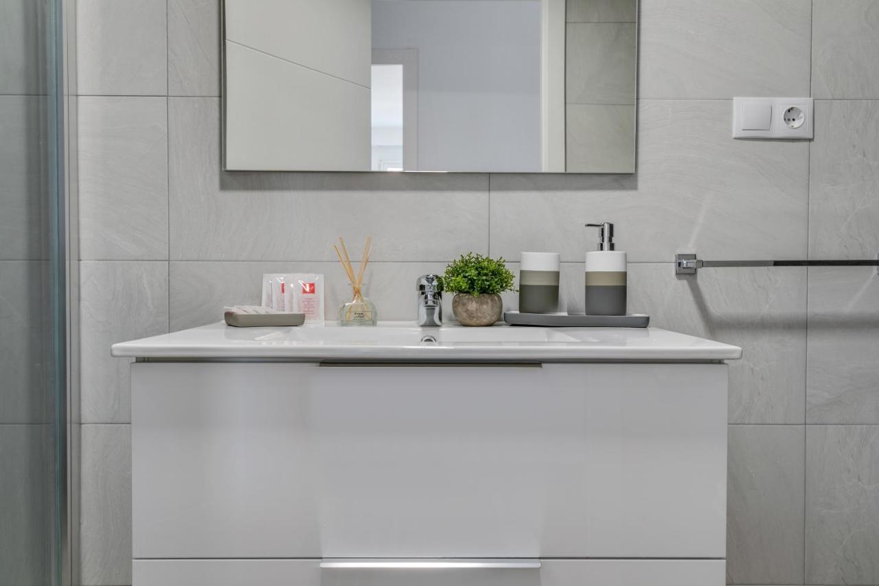 Luxury Apartment City Center Alicante Esterno foto
